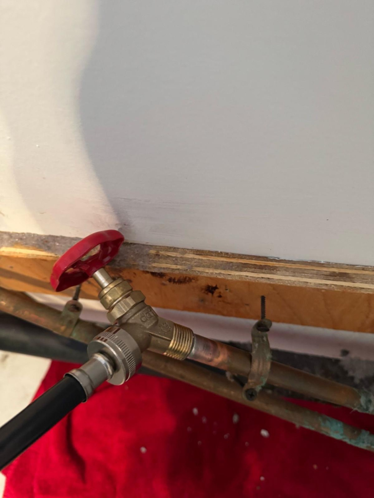 Shut-off Valve Replacement Plumbers in Gatineau - Delta Plumbers