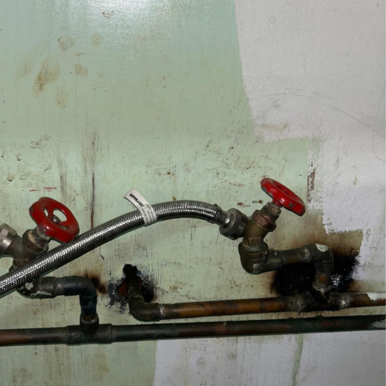 Laundry Room-Shut off valves in Casselman by Delta Plumbers.