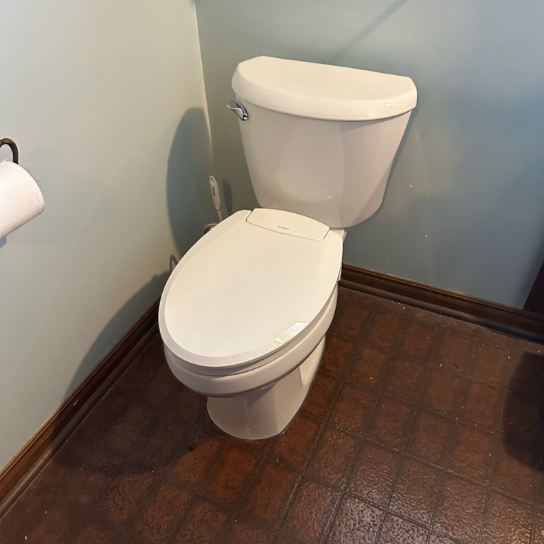 Toilet Repair and Installation in Russell - Delta Plumbers
